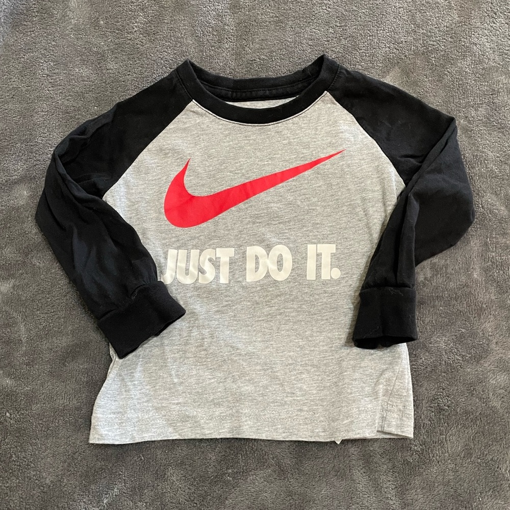 Nike Toddler Long Sleeved Shirt